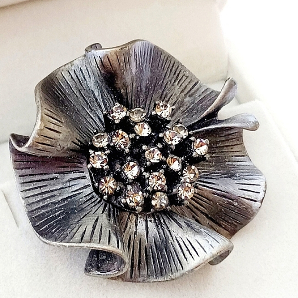BROOCH PENDANT costume silvertone rhinestone vintage retro Camille pin f…